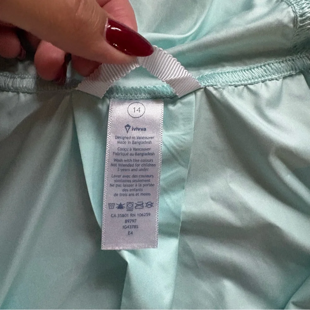 Ivivva girls windbreaker jacket size 14 in blue